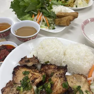 Crispy Noodle with Seafood