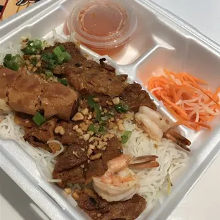 Vermicelli with grilled pork and shrimp.