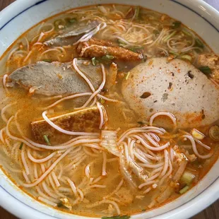 Bun Rieu