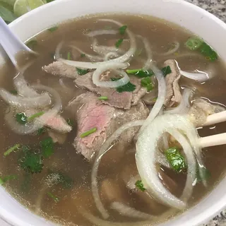 P8. Rare Steak and Tendon Soup