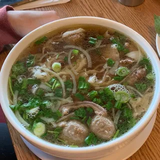 P13. Beef Balls Soup