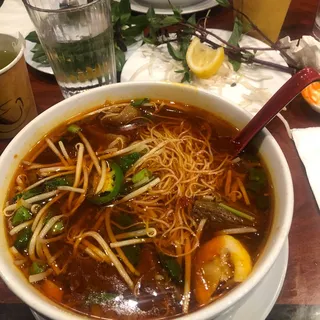 P16. Beef Stew Noodle Soup