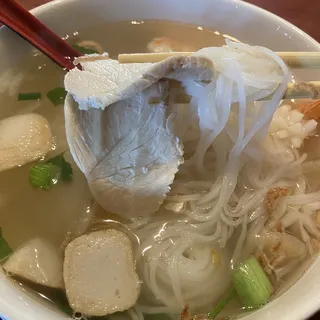 H1. House Special Chicken Noodle Soup