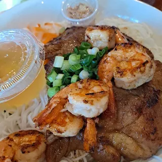 R6. Grilled Shrimp over Rice Plate