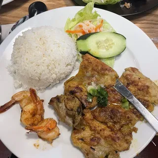 R10. Grilled Chicken and Shrimp over Rice Plate