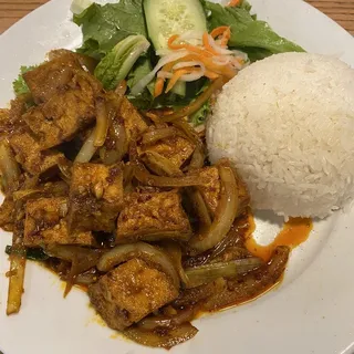 VE5. Spicy Lemongrass and Curry Tofu over Rice