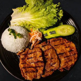 food, chicken wings and fried chicken