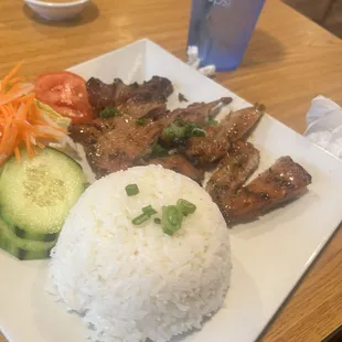 [ 38 ] GRILLED CHICKEN ON RICE PLATTERS [ CƠM GÀ ]