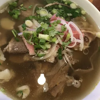 1. Pho Beef Combination with Lean Brisket, Well-Done Flank, Fat Brisket, Tendon, Tripe, and Rare Steak