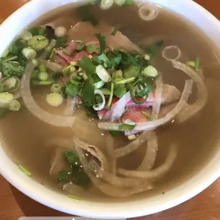 2. Pho Beef Noodle Soup with Lean Brisket, Well-Done Flank, Fat Brisket, Tendon, and Tripe