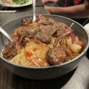 House Garlic Noodle surfN's turf