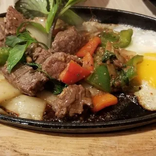Sizzling Shaken Beef Rice Tray (5)
