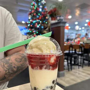 Sinh To Dau Pinacolada (strawberry pinacolada)