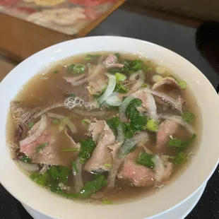 4. Pho Tai Chin Nam Gau