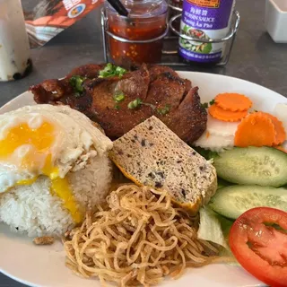 R5. Rice plate with choice of meat