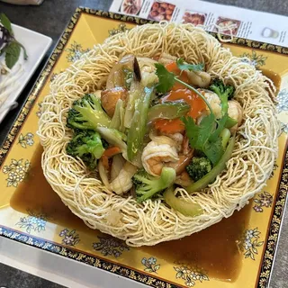 S4b. Crispy Egg Noodle - M Xo Gin