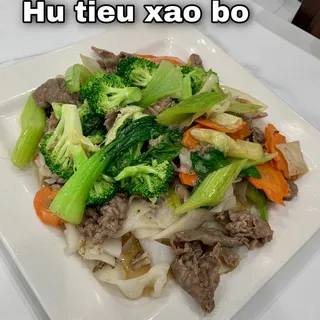 76.Hu Tieu Xao Bo/Ga/Heo