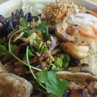 Combination Noodle Bowl