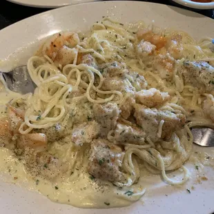 I like my food all cut up before eating. (Hahaha). This was SO GOOD!