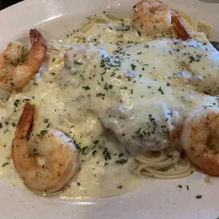 Mmmmmmm!!! Shrimp was extra. She made it just for me!