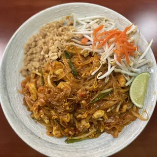 Chicken Padthai, level 4 spice.