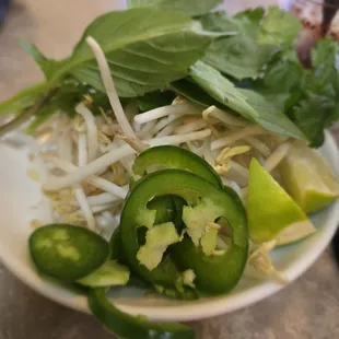 Pho toppings