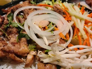 Pho Tai