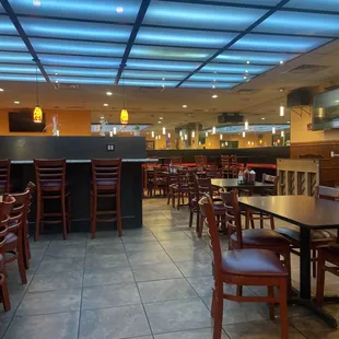 Dining room, extremely clean restaurant!!!