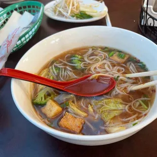 food, ramen and noodles