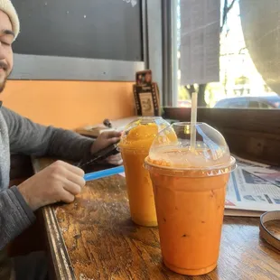 Thai tea and mango smoothie