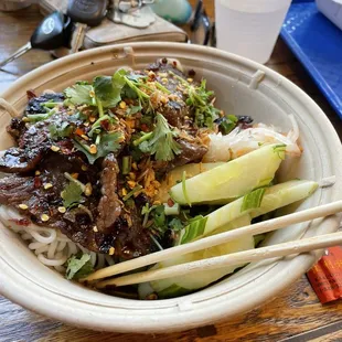 Grilled beef with vermicelli