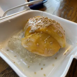 Mango with sticky rice
