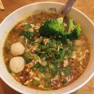 P9 Hot and Sour Noodle Soup