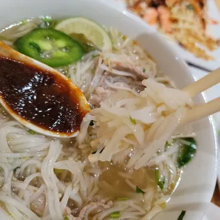 food, ramen and noodles
