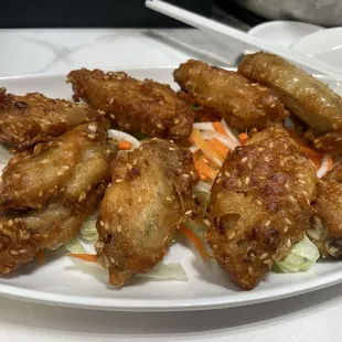 Fried chicken wings was yummy and full of garlic flavor.