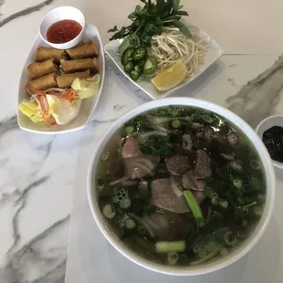 ramen and noodles, food