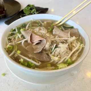 11. Rare Steak, Flank, Fatty Brisket, Tendon and Tripe Noodle Soup