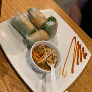 7. Tofu Spring Rolls / GOI CUON DAU HU (2 pcs)