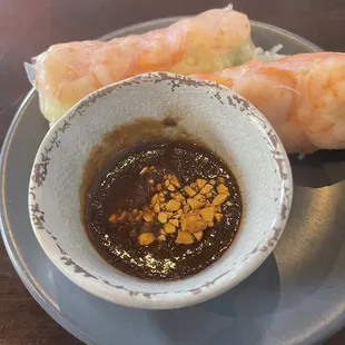 Goi Cuon Fresh Spring Roll with peanut sauce.