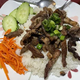 Grilled pork rice platter.