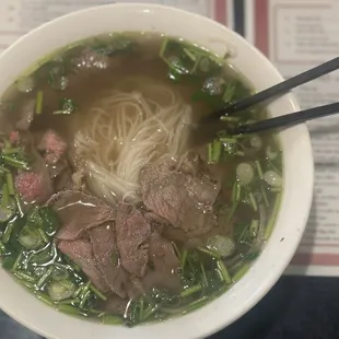 Round Steak and Well - Done Brisket Noodle Soup