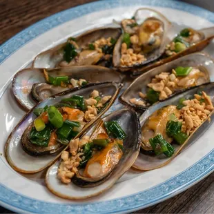 Grilled mussels