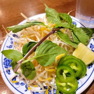 Phô garnishment