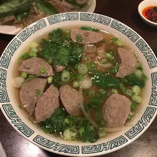 P14 Rice Noodles with Meatballs