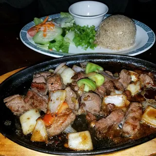 A19 Beef Steak Cubes with Fried Rice and Salad