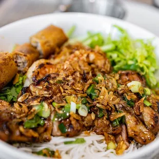 #35: Special Vermicelli Bowl / w/ Egg(roll), Shrimp and Pork ($19)