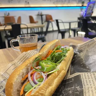 A7. Banh Mi Ga Nuong