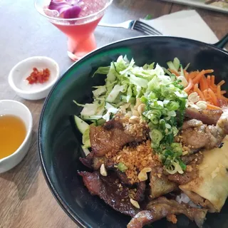 M5. Bun Thit Cha Gio ( VERMICELLI PORK AND CRISPY ROLL )