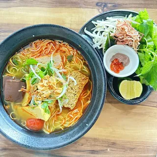 VIETNAMESE CRAB NOODLE SOUP