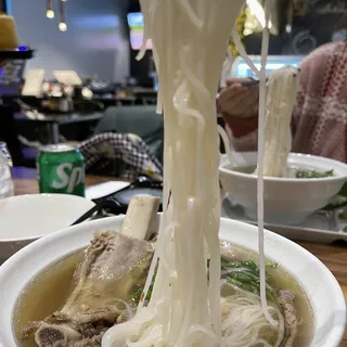 S8. Pho Broth